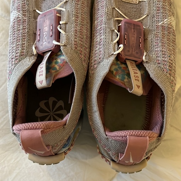 Nike sneakers - Picture 5 of 5